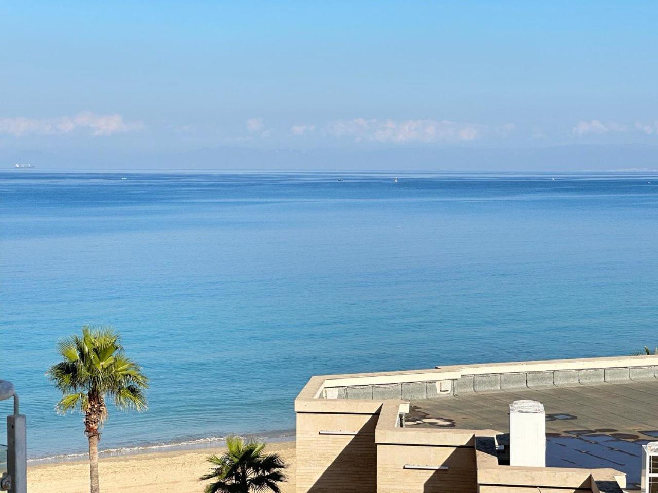 La Ola Del Mar